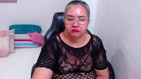 Snapshot of scarlett_duboi1 chatting on January 2025 04:21:01 AM Scarlett online show from January 2025 04:21:01 AM