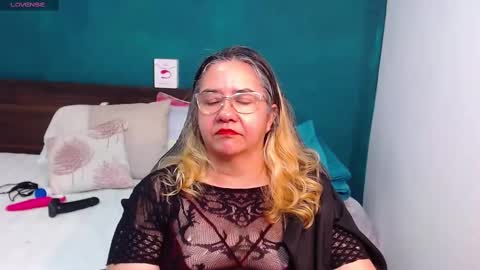 Snapshot of scarlett_duboi1 chatting on February 2025 03:04:01 AM Scarlett online show from February 2025 03:04:01 AM