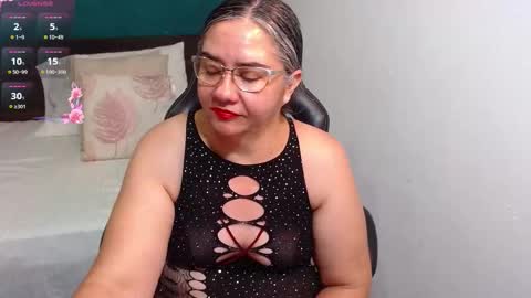 Snapshot of scarlett_duboi1 chatting on October 2025 01:49:01 AM Scarlett online show from October 2025 01:49:01 AM