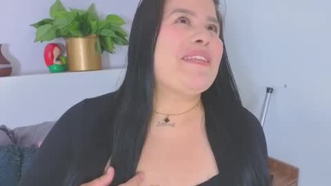 Snapshot of scarlett_grey_1 chatting on March 2026 03:23:01 AM Scarlett online show from March 2026 03:23:01 AM