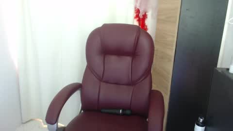 scarlett_mill online show from June 2026 04:41:02 PM