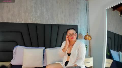 scarlett_monroe_1 online show from October 2025 11:35:01 AM