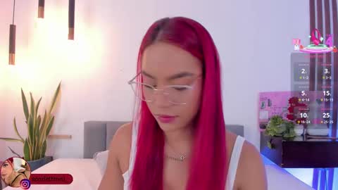 Scarlett Morgan online show from October 2025 07:33:02 PM