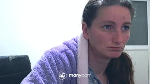 scarlett_queen01 online show from February 2025 03:31:01 AM