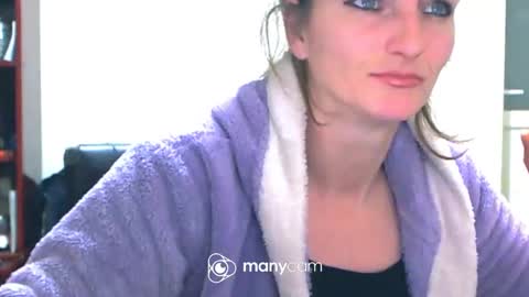 scarlett_queen01 online show from February 2025 03:34:02 AM