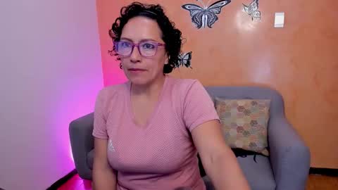 Scarlett sax online show from March 2026 07:06:02 PM