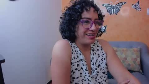 Scarlett sax online show from April 2026 02:27:02 AM
