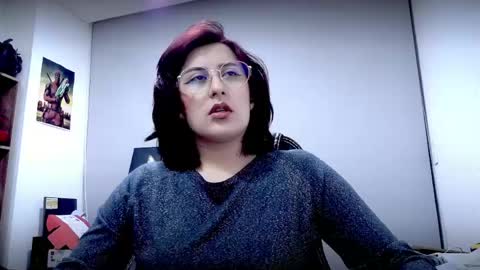 Snapshot of scarlett_sen chatting on April 2026 02:53:02 PM Mistress Scarlett online show from April 2026 02:53:02 PM