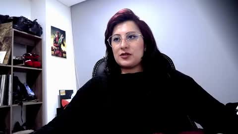 Snapshot of scarlett_sen chatting on April 2026 01:57:02 PM Mistress Scarlett online show from April 2026 01:57:02 PM