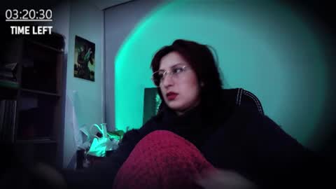 Snapshot of scarlett_sen chatting on July 2026 01:06:02 PM Mistress Scarlett online show from July 2026 01:06:02 PM