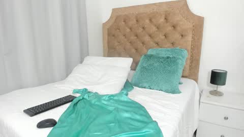 Snapshot of scarlett_star01 chatting on February 2026 01:25:01 PM scarlett_star01 online show from February 2026 01:25:01 PM