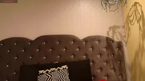 scarlett_venom_ online show from April 2026 01:42:02 AM
