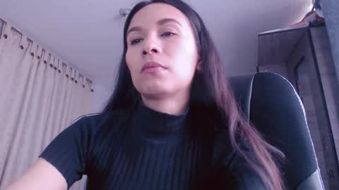 Scarlett Von Rose online show from October 2025 08:20:01 PM