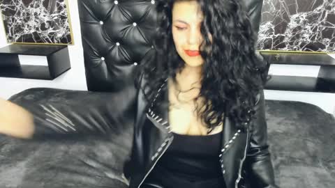 Snapshot of scarlett_w0lf chatting on December 2024 05:55:02 PM Scarlett online show from December 2024 05:55:02 PM