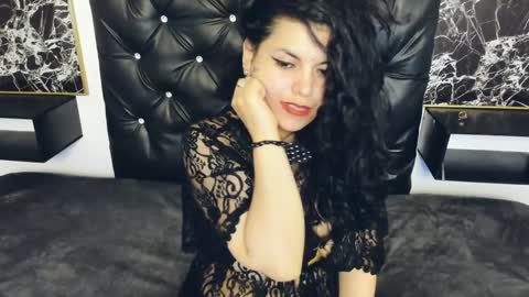 Snapshot of scarlett_w0lf chatting on December 2024 05:50:02 PM Scarlett online show from December 2024 05:50:02 PM