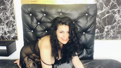 Snapshot of scarlett_w0lf chatting on January 2025 09:50:01 PM Scarlett online show from January 2025 09:50:01 PM