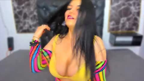 Snapshot of scarlett_w0lf chatting on September 2025 04:50:01 PM Scarlett online show from September 2025 04:50:01 PM