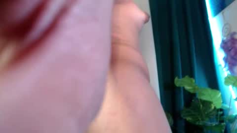 YOUR GIRLFRIEND online show from February 2026 06:19:02 AM