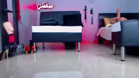 Marisol  online show from December 2024 07:46:02 PM