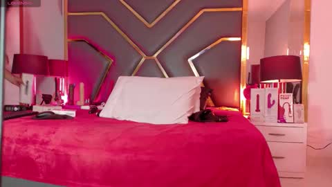 Scarlett Hot online show from November 2025 12:16:02 PM