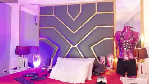 Scarlett Hot online show from May 2026 12:00:01 PM