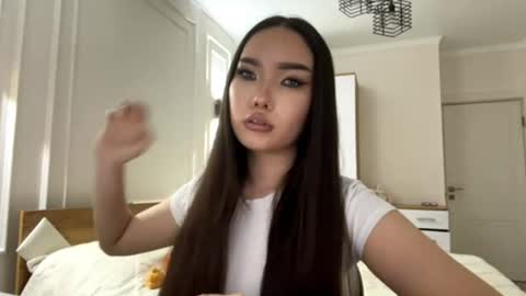 Snapshot of scarlettleszczynski chatting on April 2026 12:43:02 PM scarlettleszczynski online show from April 2026 12:43:02 PM