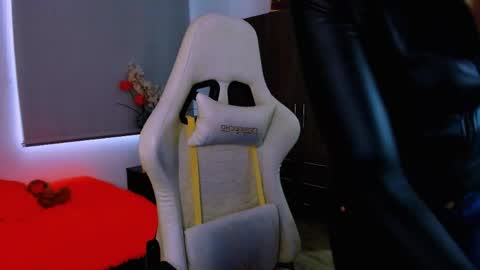 Scarlett online show from June 2026 09:04:01 PM