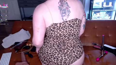 ScarlettredFF online show from May 2026 04:06:01 AM
