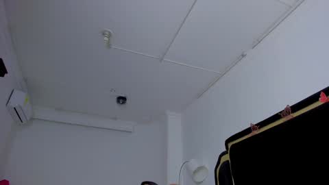 Snapshot of scarlettross_ chatting on December 2024 06:38:02 PM Scarlett Ross online show from December 2024 06:38:02 PM