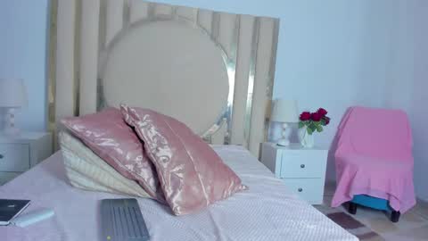 Snapshot of scarlettross_ chatting on January 2025 02:57:01 PM Scarlett Ross online show from January 2025 02:57:01 PM