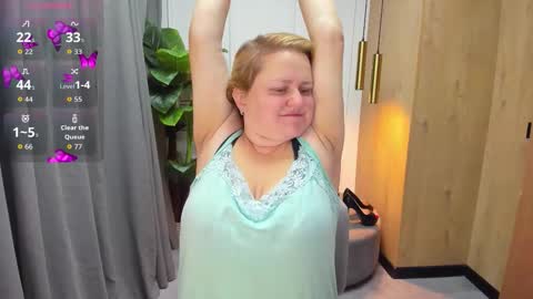 Scarlett online show from October 2025 05:28:01 AM