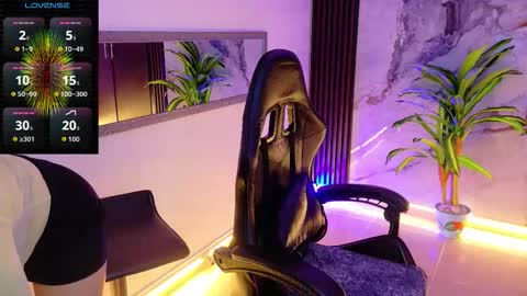 scarlettt_jones online show from November 2025 10:19:02 PM