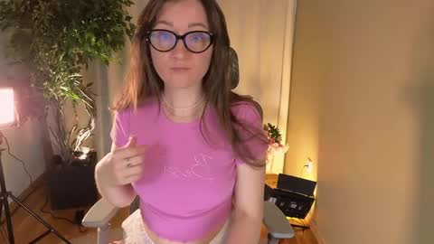 Snapshot of scarletttesecret chatting on May 2026 12:24:01 PM scarletttesecret online show from May 2026 12:24:01 PM