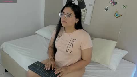 Scarlett Whitmore online show from September 2025 03:12:01 AM