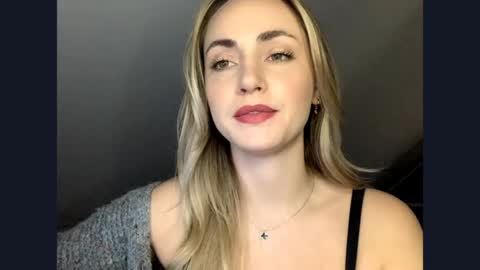 ScarlettxBlonde online show from May 2026 08:32:02 AM