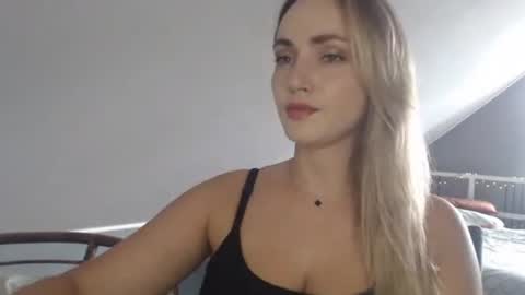 Snapshot of scarlettxblonde chatting on July 2026 02:18:02 PM ScarlettxBlonde online show from July 2026 02:18:02 PM