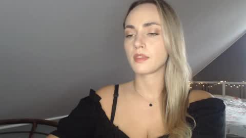 Snapshot of scarlettxblonde chatting on July 2026 06:47:02 AM ScarlettxBlonde online show from July 2026 06:47:02 AM