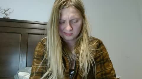 Snapshot of scartit chatting on January 2025 01:23:01 AM ScarTit Bernhard online show from January 2025 01:23:01 AM