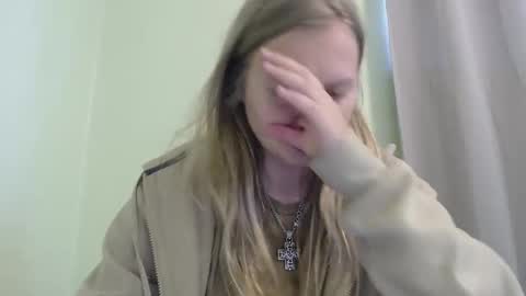 Snapshot of scartit chatting on October 2025 05:33:02 PM ScarTit Bernhard online show from October 2025 05:33:02 PM