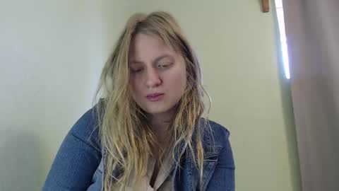 Snapshot of scartit chatting on November 2025 06:09:02 PM ScarTit Bernhard online show from November 2025 06:09:02 PM