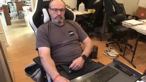 schief6218 online show from March 2026 04:10:02 PM