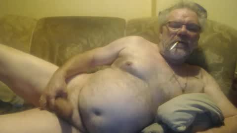 Snapshot of schnapper11 chatting on December 2024 10:44:02 PM schnapper11 online show from December 2024 10:44:02 PM