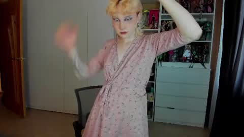 Rina online show from July 2026 08:11:02 AM