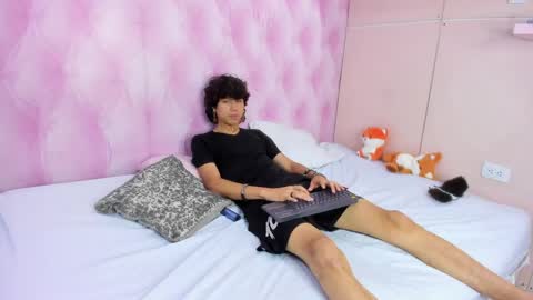 Snapshot of sckrapper chatting on June 2026 12:11:01 PM sckrapper online show from June 2026 12:11:01 PM