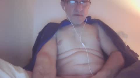 Snapshot of scotchwhieskie chatting on December 2024 11:48:01 PM scotchwhieskie online show from December 2024 11:48:01 PM