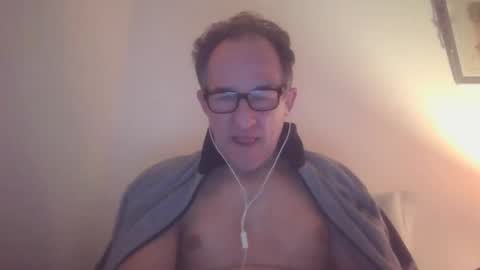 Snapshot of scotchwhieskie chatting on January 2025 10:56:02 PM scotchwhieskie online show from January 2025 10:56:02 PM