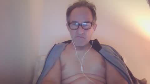 Snapshot of scotchwhieskie chatting on January 2025 11:27:02 PM scotchwhieskie online show from January 2025 11:27:02 PM