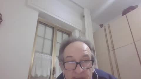 Snapshot of scotchwhieskie chatting on March 2025 07:06:02 PM scotchwhieskie online show from March 2025 07:06:02 PM
