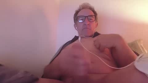 scotchwhieskie online show from May 2026 11:00:02 PM