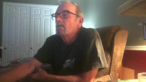 Snapshot of scotsman_62 chatting on April 2026 06:13:01 AM scotsman_62 online show from April 2026 06:13:01 AM